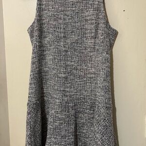 Banana Republic Elegant Black and White Women's Dress
